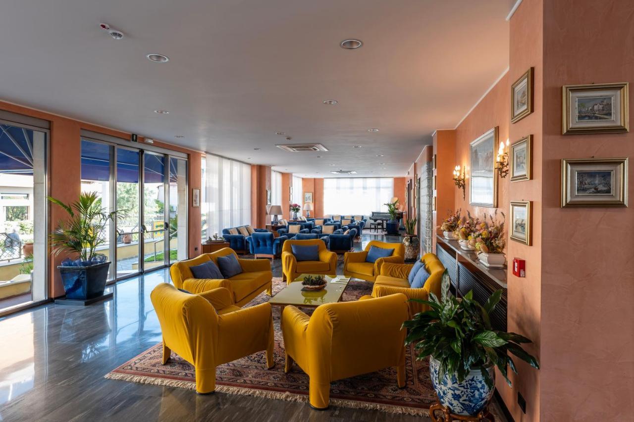 Hotel Bellevue Et Mediterranée Diano Marina Extérieur photo