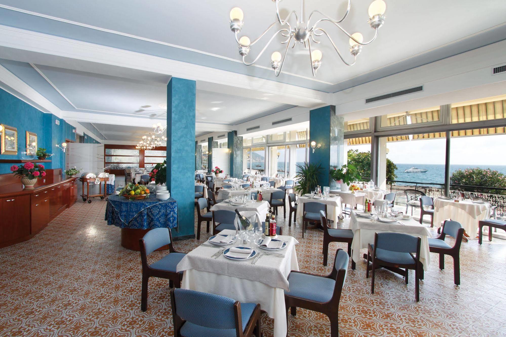 Hotel Bellevue Et Mediterranée Diano Marina Extérieur photo