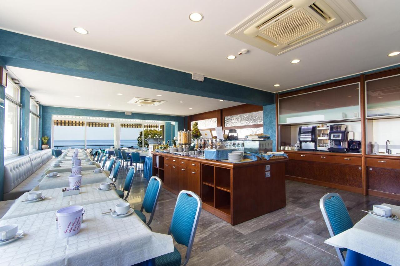 Hotel Bellevue Et Mediterranée Diano Marina Extérieur photo